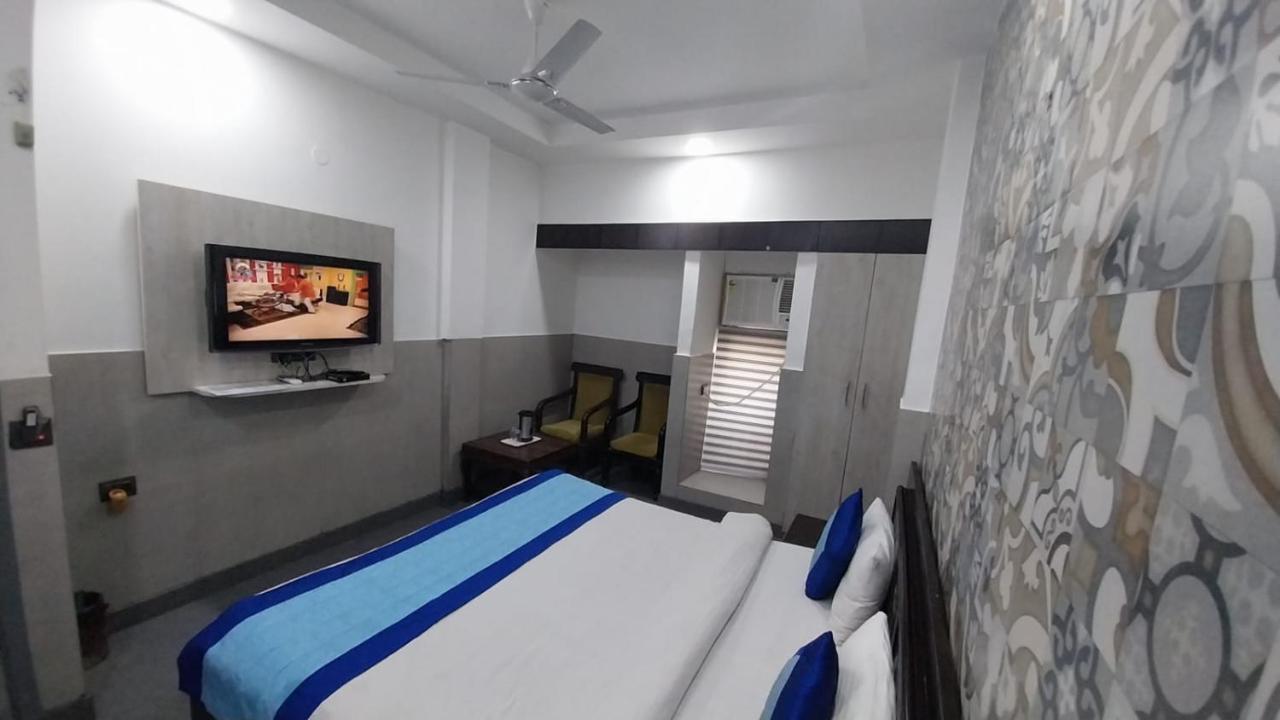 Hotel Crystal Palace Νέο Δελχί Εξωτερικό φωτογραφία